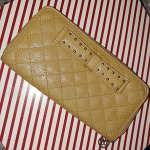 Jessica Simpson Wallet